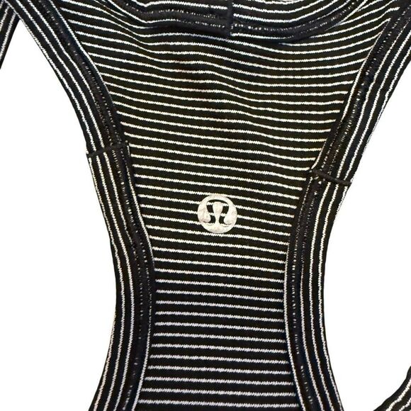 Lululemon Women's Swifty Tech Racerback Yoga Workout Striped Black Tank Top Sz 8 - Picture 5 of 5